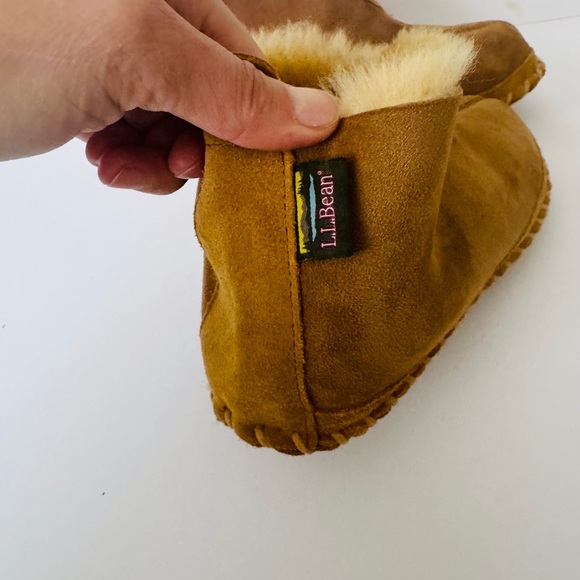 L.L. Bean Brown Shearling Slippers size 9 - Picture 2 of 3